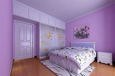紫色 房間